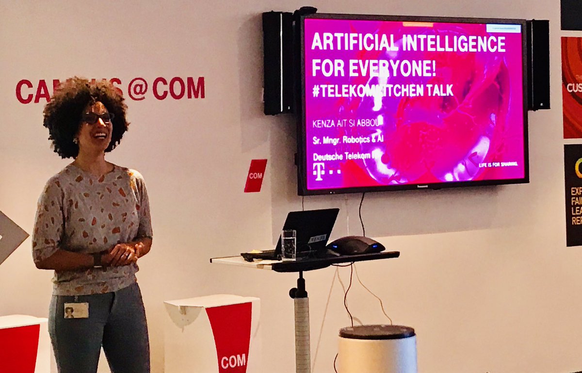 inklusiv's tweet photo. Endlich mal persönlich: Die tolle @KenzaAbbou zum Thema #AI im #Telekomkitchen-Talk. Dabei geht es NICHT um erdauslöschende Killerroboter, sondern um lernende Maschinen, damit diese immer besser menschliche Probleme lösen können 😉☝️. #KI https://t.co/ygJhCHzX1T