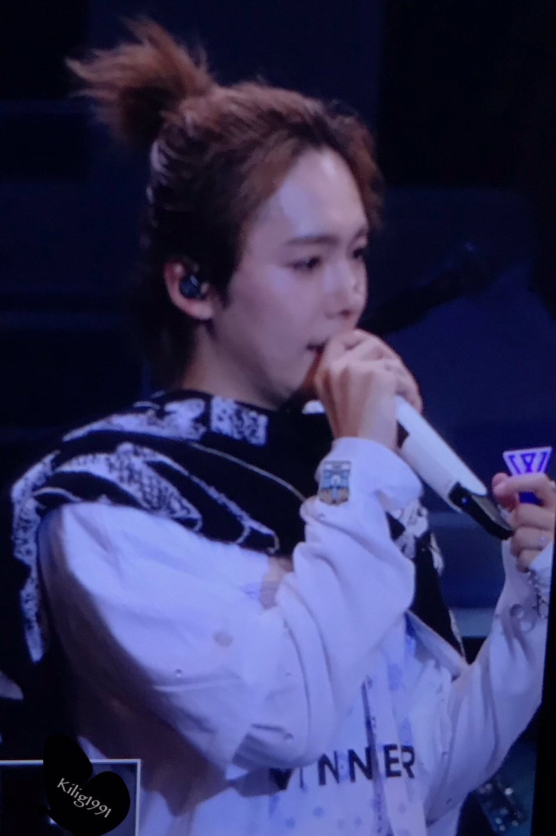 y8nn8y's tweet photo. OKAY, Y'LL MY VERY FIRST GA
BECAUSE DAMN KIM JINWOO IN MAN BUN

JUST RT AND LIKE (MUST BE INSEONESIA)
PULSA/GOPAY 25K
CLOSE TOMORROW 1 PM

Please participate for the Good of Kim Jinwoo's beauty belssing y'll timeline https://t.co/y9eM8ughF1