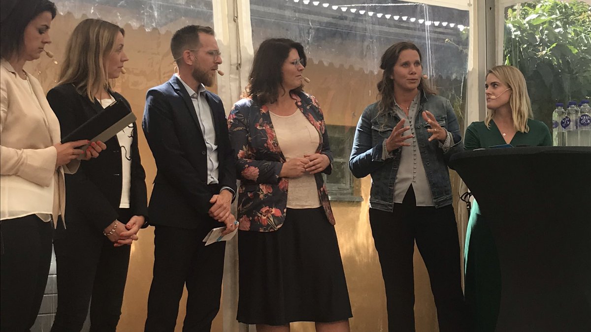 Rapport fr <a href="/WSP_Sverige/">WSP i Sverige</a> visar att 59% känt ofrivillig ensamhet. <a href="/SkanskaSverige/">Skanska i Sverige</a> kan bidra gnm att skapa rätt förutsättn för möten men krävs även samarb m föreningar mfl #bopol #skanskaialmedalen