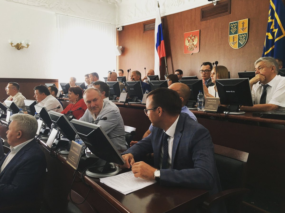 3 июля состоялось очередное заседание #ДумаТЛТ, рассмотрено более 30 вопросов - поправки в бюджет, ряд обращений к губернатору Самарской области и др. вышестоящие органы власти, отчёт о работе Управления МВД по #Тольятти