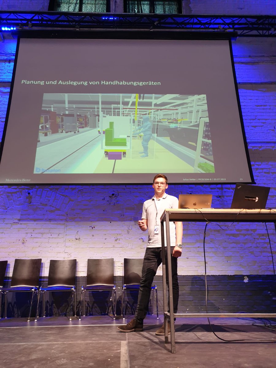 Thomas Schüler from @EE_Suite und Julius Vetter from @Daimler talking about how companies can start their product planning in #VirtualReality  earlier and reach higher first time quality. It is an effective way to use the ideas of your employees to improve their performance.