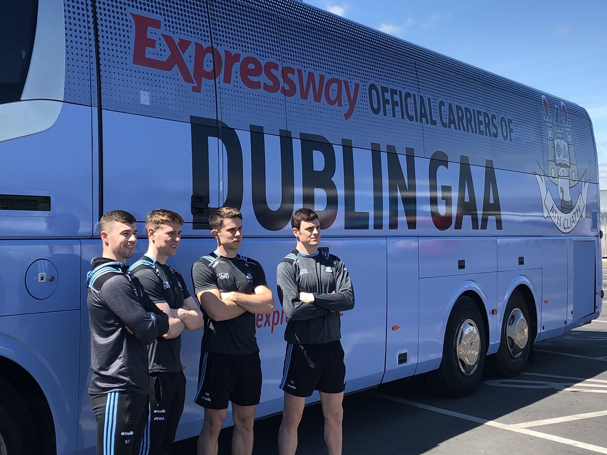 The lads enjoying the sunshine today with the new <a href="/ExpresswayIRE/">Expressway #MyExpressway</a> coach

👕👕👕

#UpTheDubs