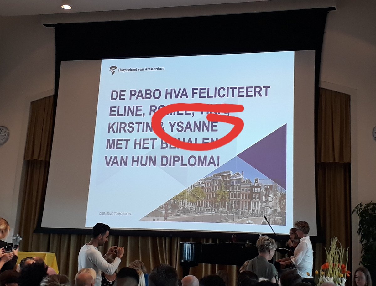 rhelsdingen's tweet photo. Trots op mijn dochter! Ysanne van harte gefeliciteerd #Trots #pabo #daarhebbenzeeengoeieaan https://t.co/yueCkOpPX4