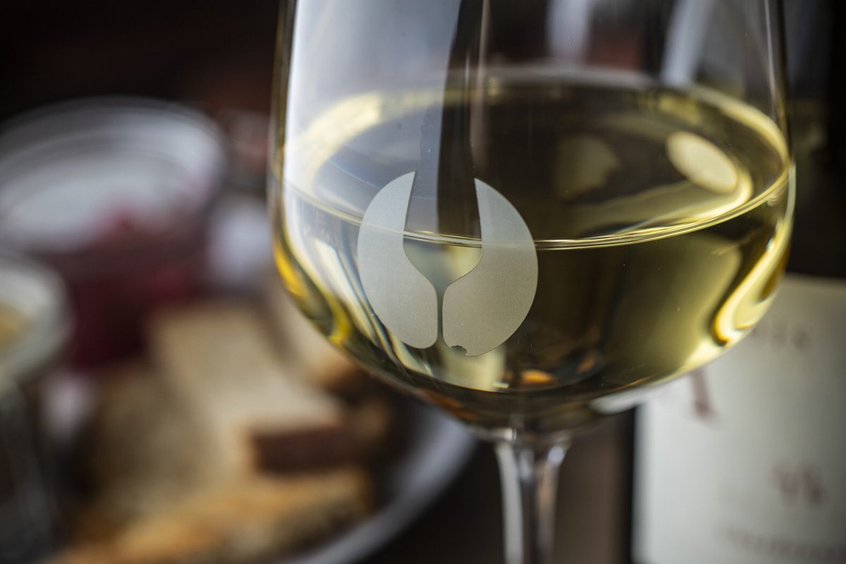 ELY WINE tweet media