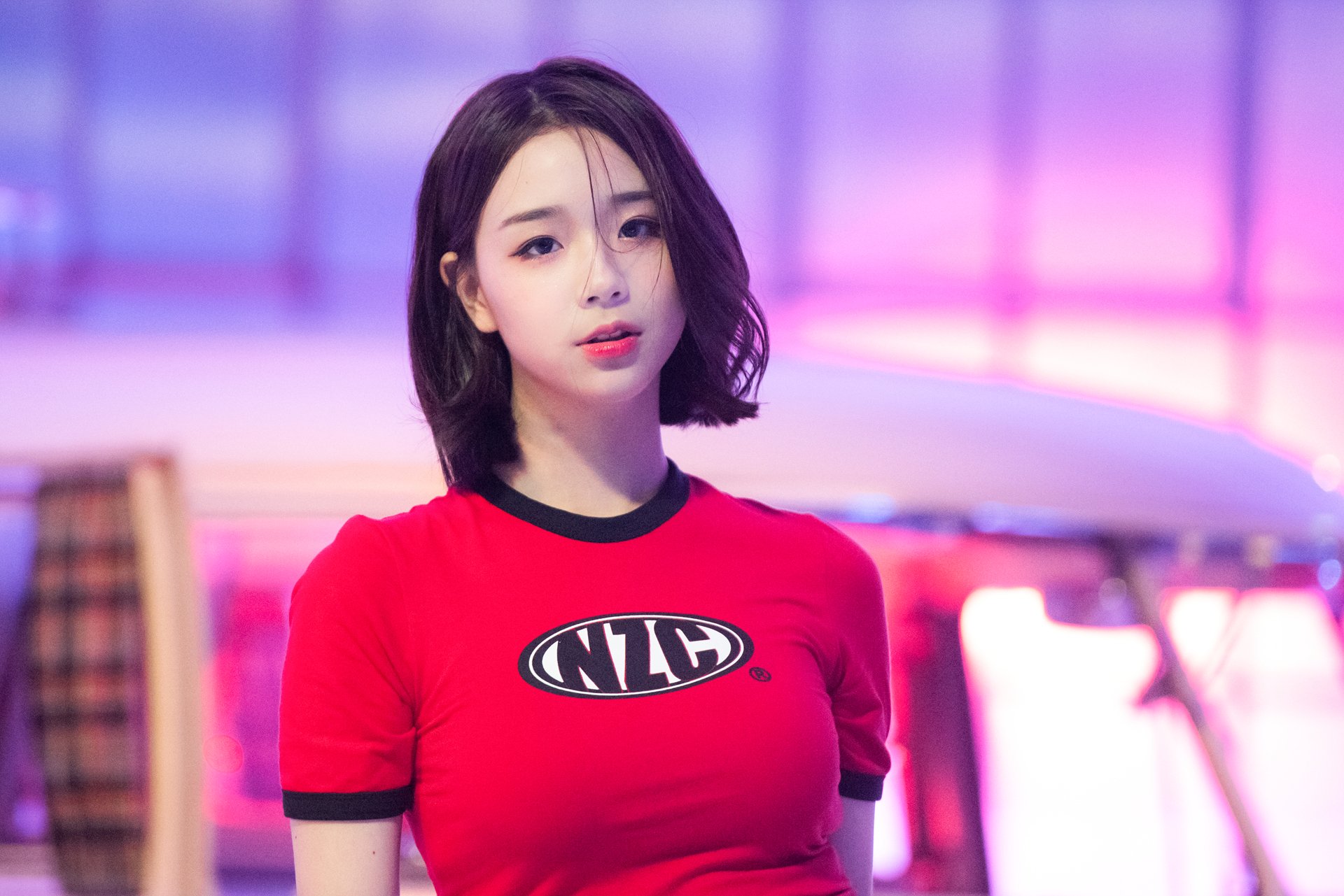 버스터즈 채연  / X
