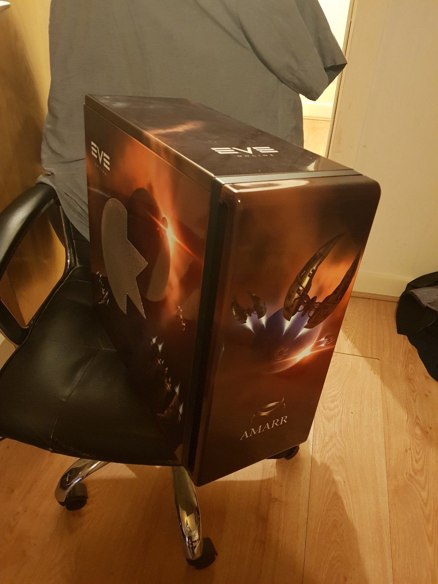 EveDublinMeets's tweet photo. 6 WEEKS 'til EVE DUBLIN 2019!! ALL THE HYPE!

Look at this AMARR PC CASE we're giving away!

LOOK AT IT!!

Tickets for the event at: 
https://t.co/Q5ZPZTERdA

#EveDublin #eveonline #evemeet #tweetfleet https://t.co/7tXnq4L16i