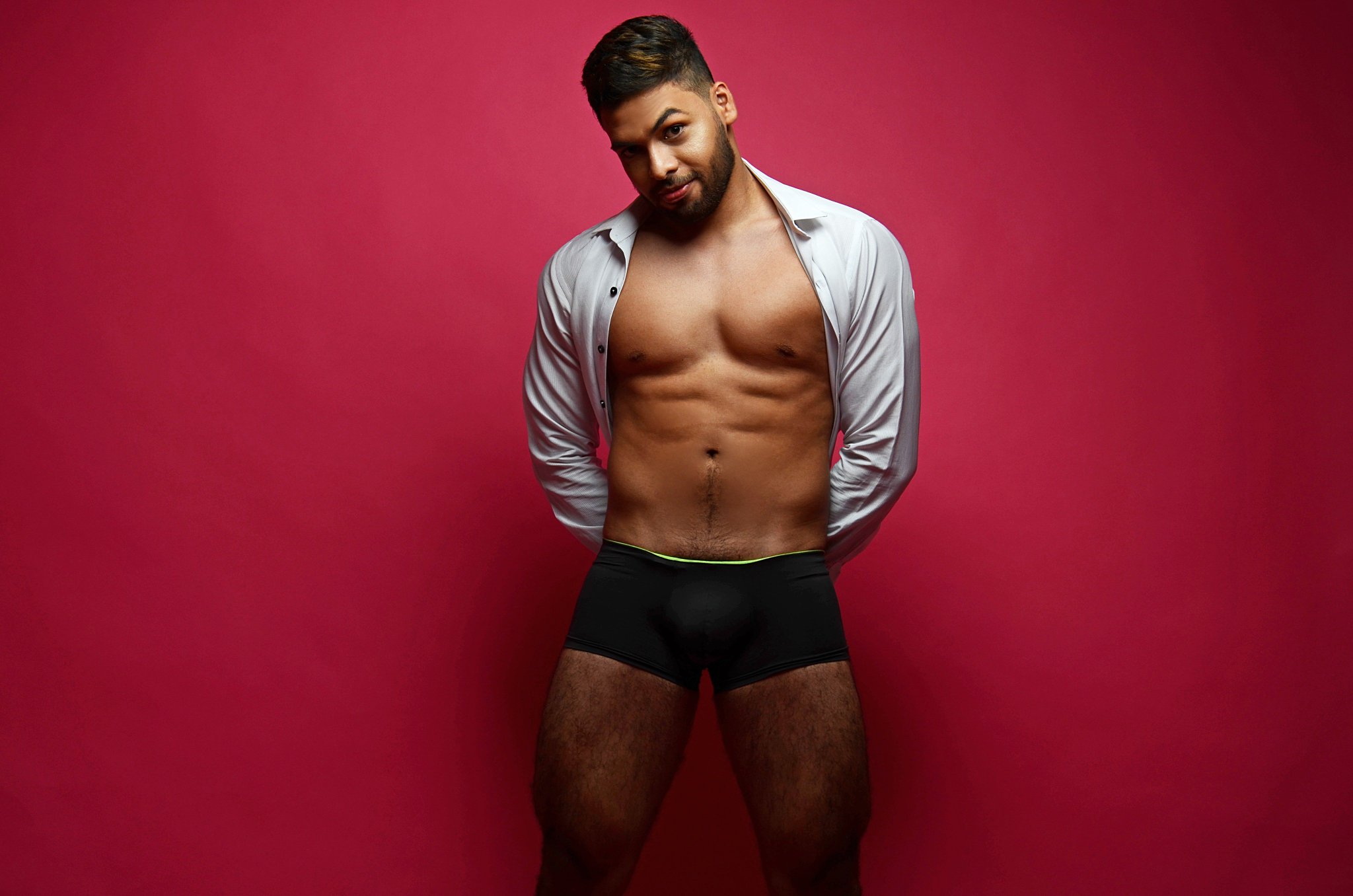 guess who is back?? come catch me online this morning and my special show tonight at 10pm at https://t