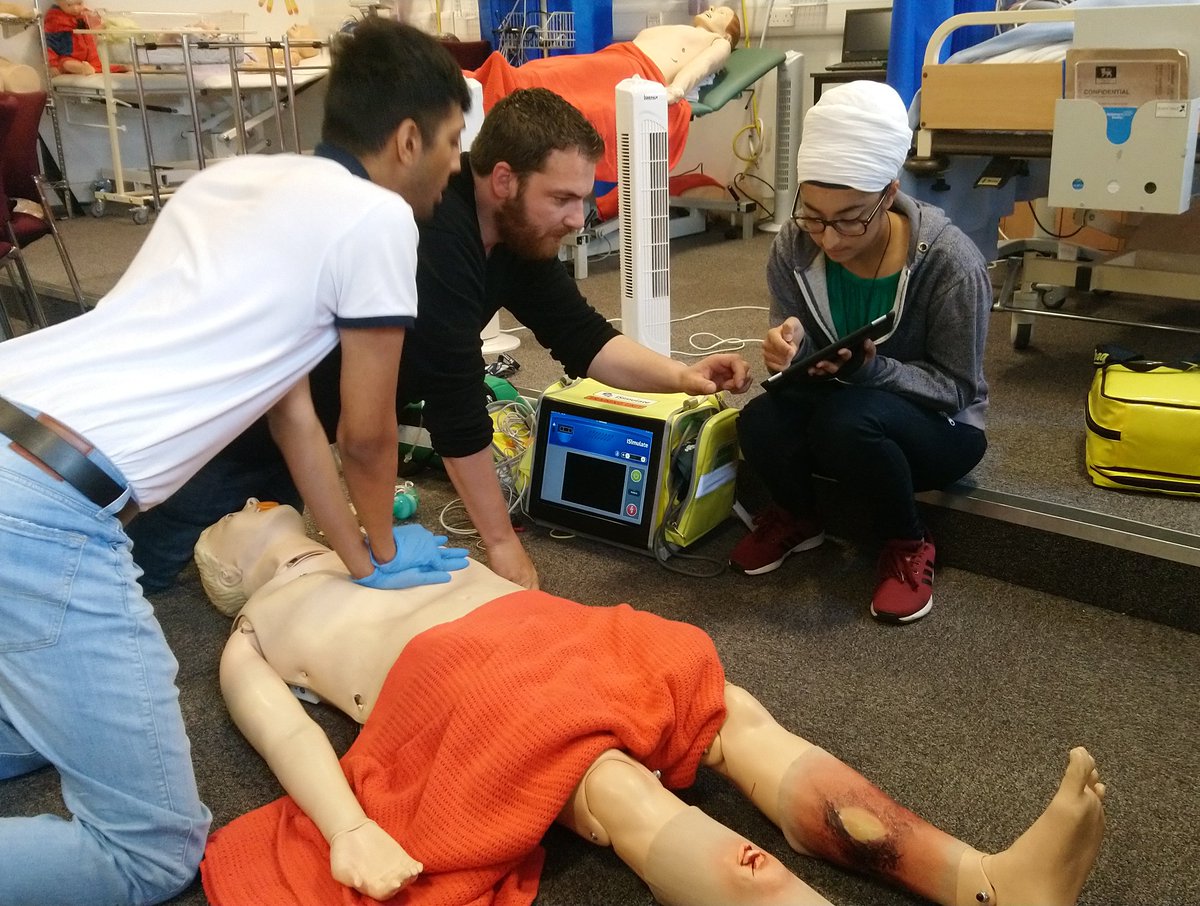 SPACEBCU's tweet photo. Paramedic students are enjoying using our new @TraumaFXUK simsleeves in SPACE today for trauma patient assessment & ILS! π #Skills #realisticpractice @parabcu @CatherineLiddl5 @shaz1406 @BCUHELS @mybcu https://t.co/mL0PWza0Wi