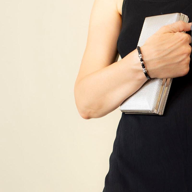 mlc1948's tweet photo. Small touches. Polaris - the unisex bracelet with leather and onyx in the new Wind Rose collection by #MLC1948 gives a touch of light to this #littleblackdress.

#fashionweek #paris #lifestyle #luxurylife #party #summer #bosslady #motivation https://t.co/17HN7lZ6Wp