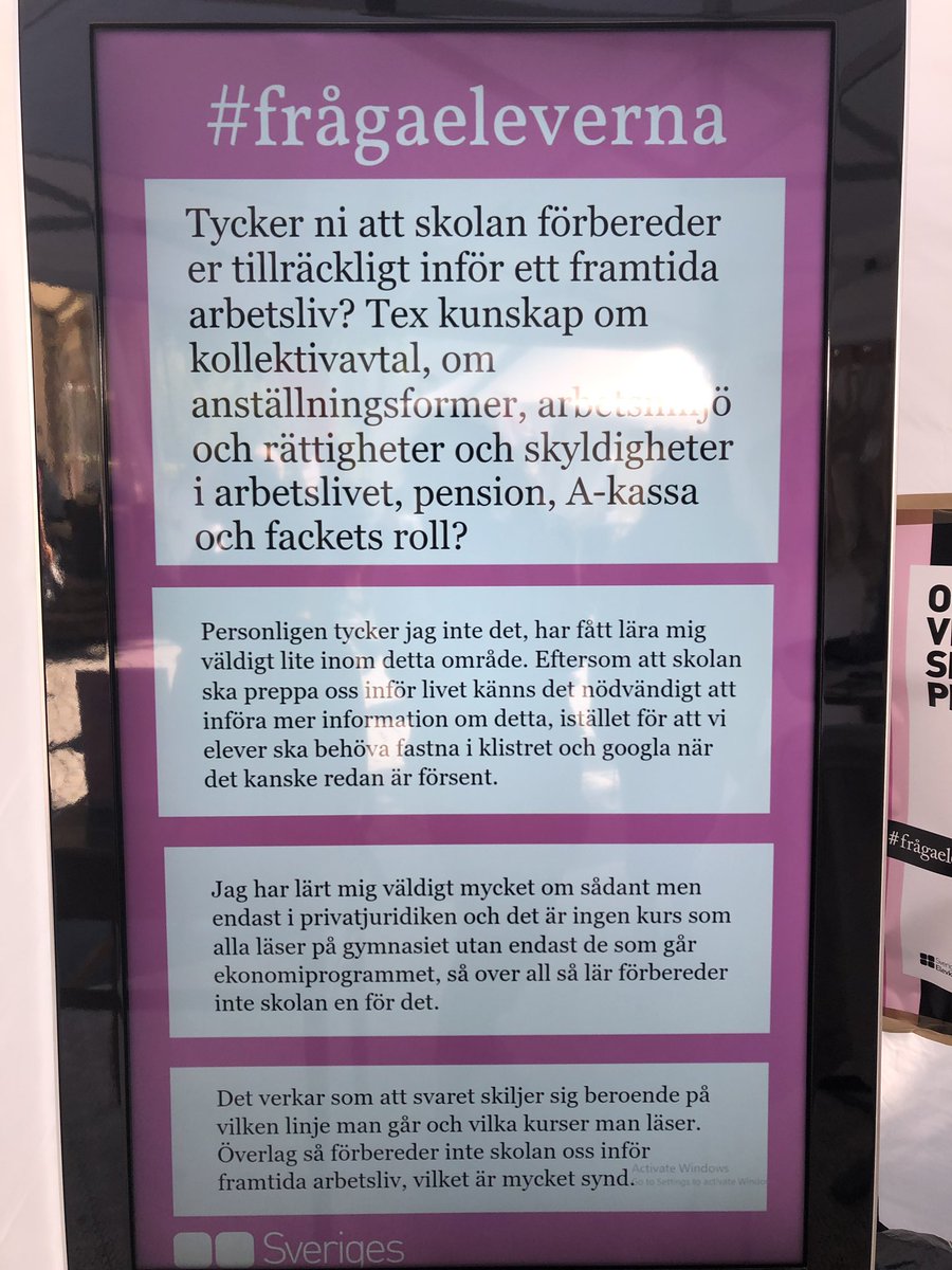 Vi frågade och fick svar:
” eftersom skolan ska preppa oss inför livet känns det nödvändigt att införa mer information om detta istf att vi elever ska behöva fastna i klistret och googla när det kanske redan är försent” #frågaeleverna <a href="/SveElevkarer/">Sveriges Elevkårer</a>