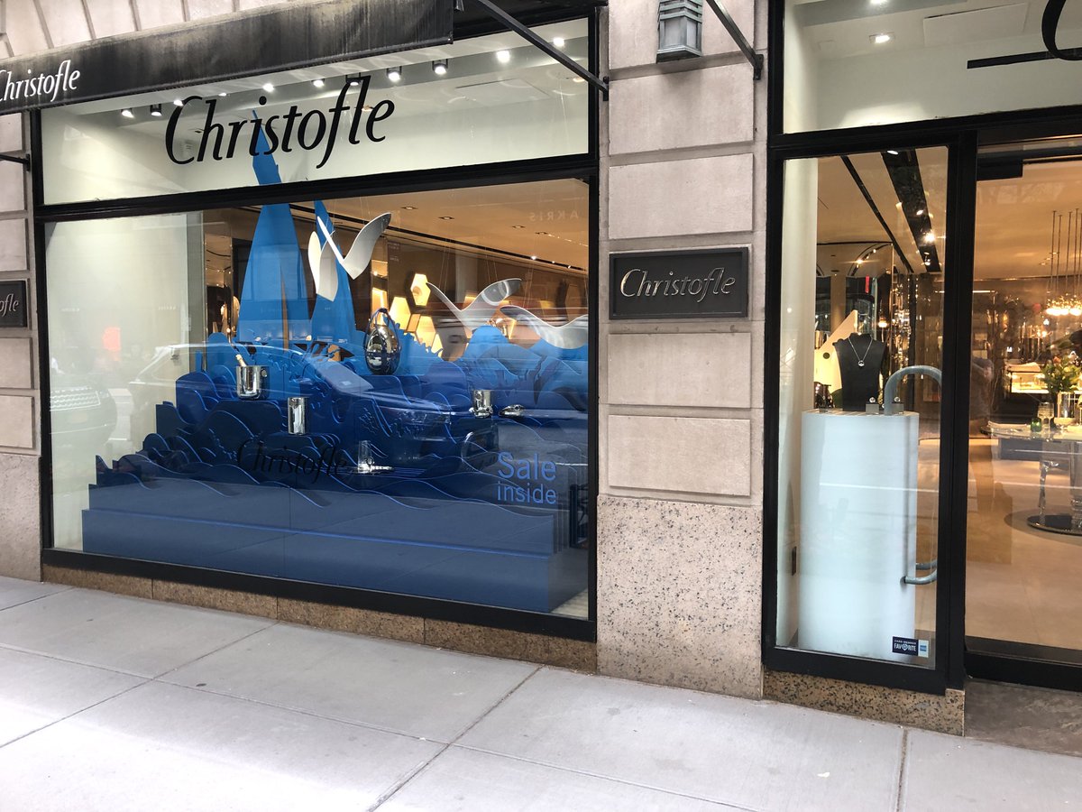 VisualCiti's tweet photo. Oh My Boat!
Windows for Christofle β΅
.
.
.
#visualciti #visualsoflife #visualmerchandising #merchandising #retaildesign #storedesign #visualprops #signage #Blue #custom #graphics #Christofle #Windowdisplay #boats https://t.co/IhTmRu4iK4