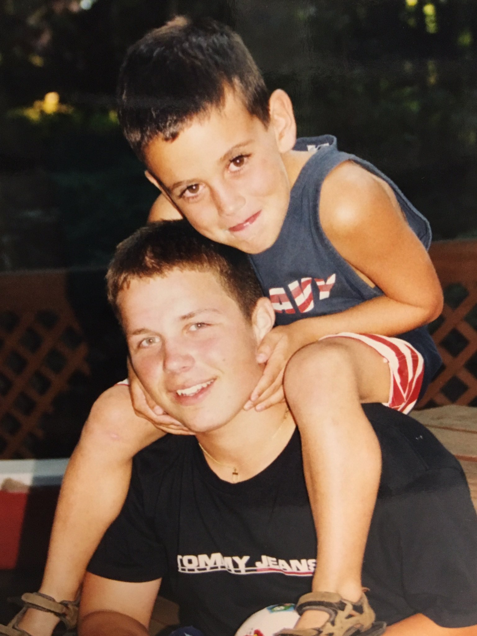 Happy Birthday                       Tommy Hunter    