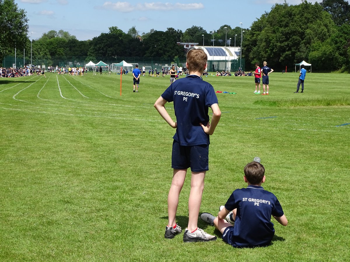 stgregoryscs's tweet photo. Glorious day for Sports Day and the earlier chess competition. Thank you to @Chartwells_UK who supplied lemonade and ice lollies. https://t.co/o32xX2Bhfg