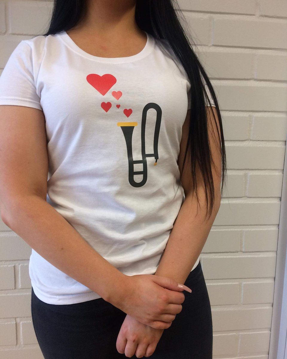 LieksaBrassWeek's tweet photo. Juhlavuoden 2019 t-paidat ovat saapuneet! 💖 

Väreinä musta ja valkea, koot S-XXL.Perus- tai ladyfit-mallit. Hinta 20 euroa. 

Tulkaahan toimistolle ostoksille! 😊 Tai varatkaa sähköpostilla info@lieksabrass.com. Saatte maksulinkin ja varaamme paidan odottamaan. #vaskiviikko https://t.co/gyLbDDsoPb