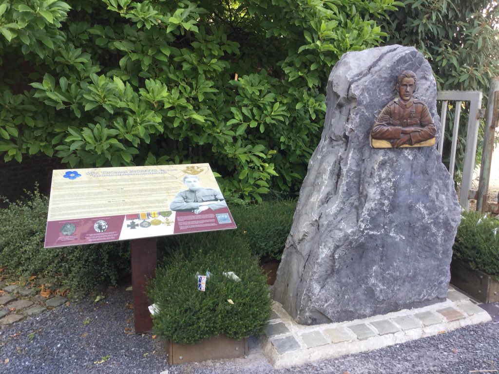 Today, Raven lays a wreath to commemorate the heroic efforts of Sgt. Tommy Ricketts in WW1 in Ledegem, Belgium. <a href="/NLESDCA/">NLESD</a> <a href="/Honour100/">Honour100</a> <a href="/historicsitesNL/">Historic Sites Association NL</a> @rnfldrassociatn