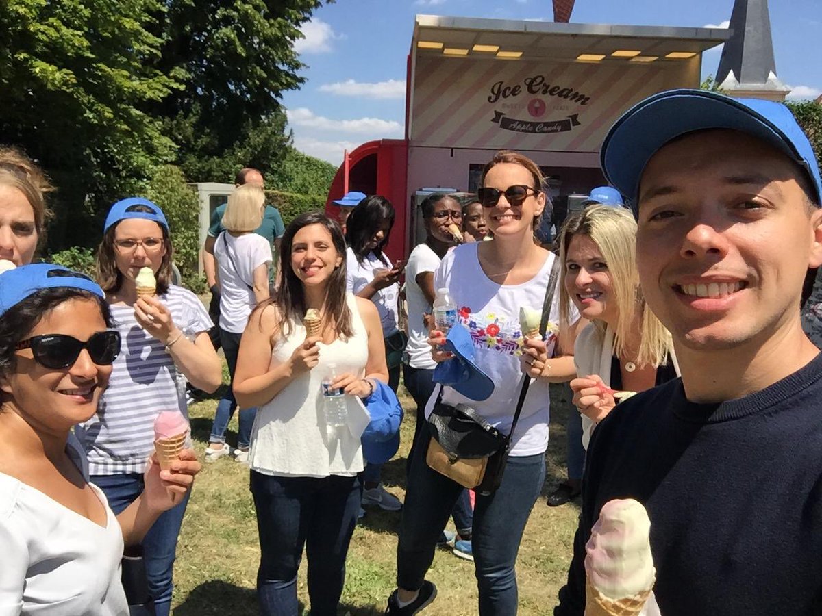 M_ElodieRosier's tweet photo. A l’occasion de cette nouvelle #CRWEEK, nous sommes présents pour montrer notre engagement en matière de RSE!
#AXAAtoutCoeur #engagement #benevolat @HabitatetHumani https://t.co/wsO8xTRelM