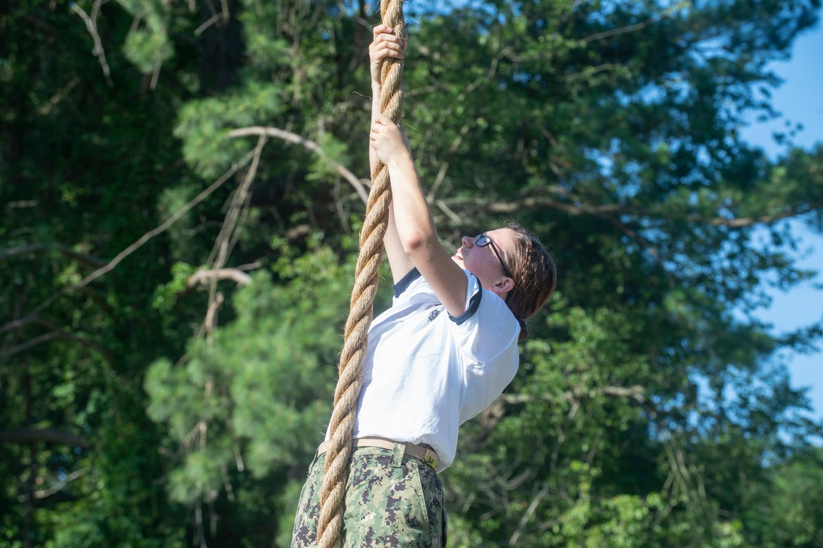 NavalAcademy's tweet photo. Dexterity ☑️
Strength ☑️
Agility ☑️
Coordination ☑️
#USNA2023 showed off their skills at the #OCourse this week and we are impressed!
#GoNavy https://t.co/mT5EnSjC6o