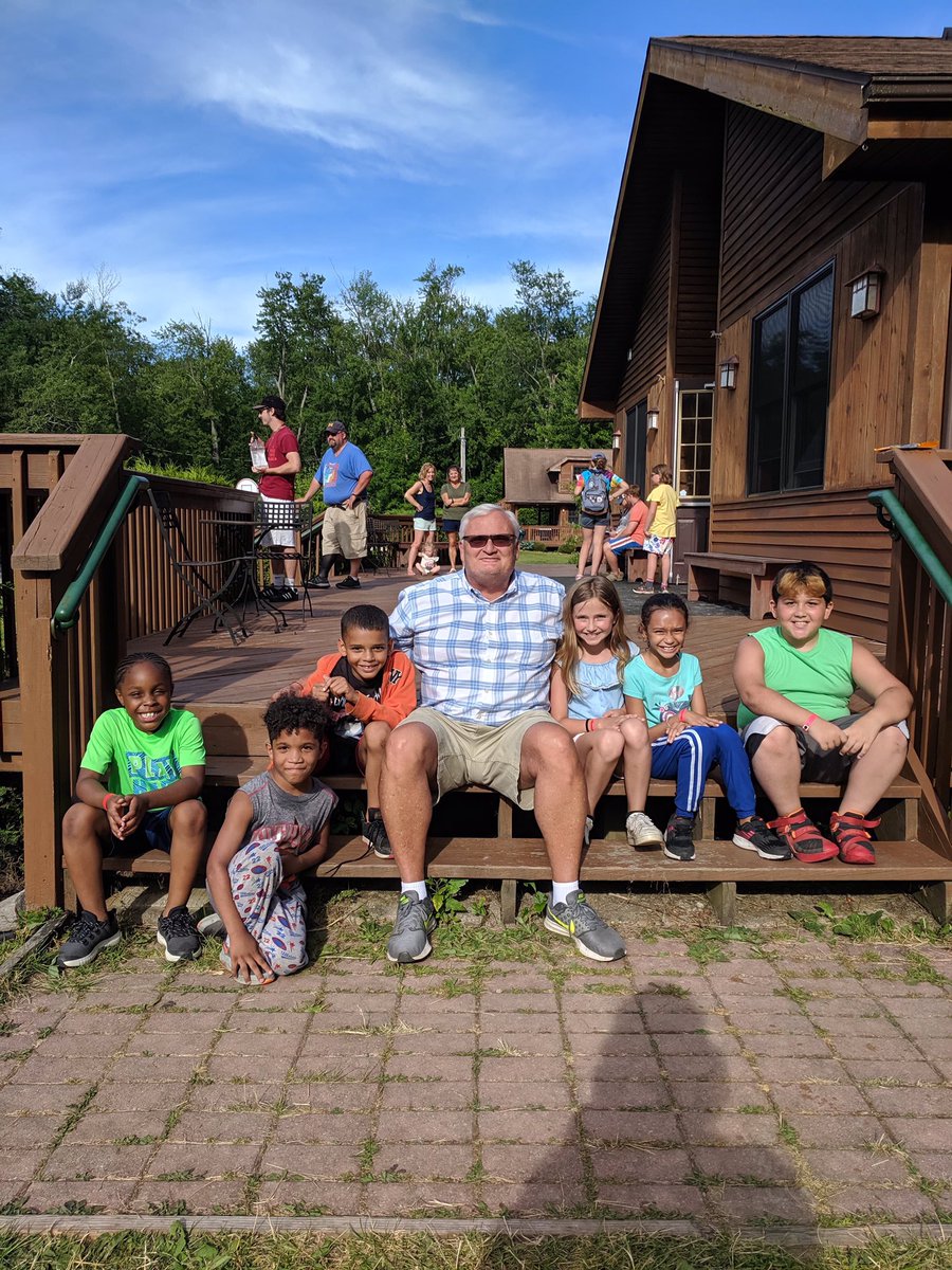 JPS_BushES's tweet photo. YMCA Camp Onyahsa! Some of our Bush kids having a great time! #Onyahsa https://t.co/J5jw7i5yOl