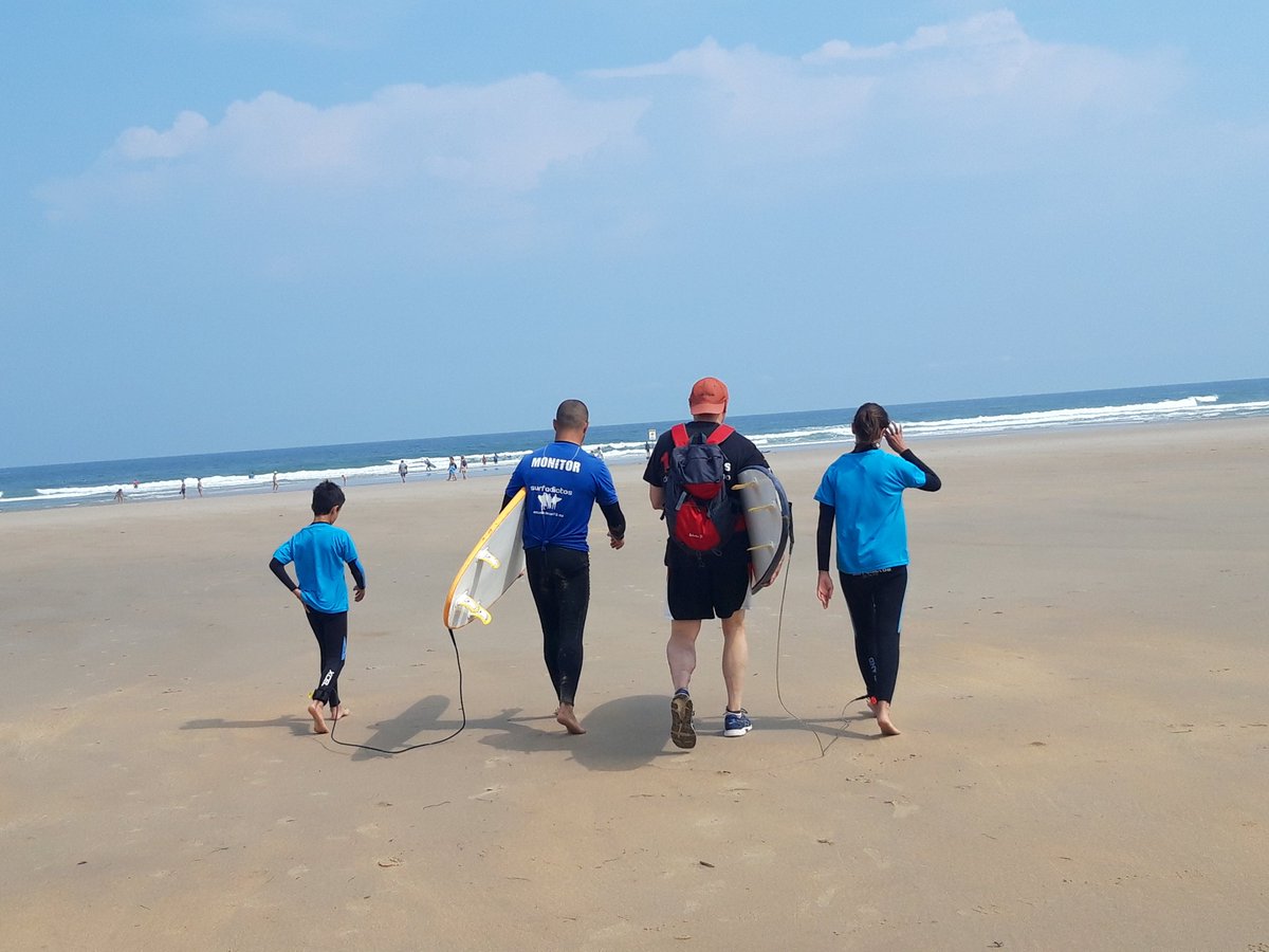 PAKEBEAS's tweet photo. Solo por estos momentos merecen la pena el resto de días del año.... #Cantábrico y cuidadito con las corrientes.. Por primera vez en mi vida que me he agobiado para alcanzar la orilla. Respeto al #mar #Sanvicentedelabarquera #Runningbeach #Surf @surfadictos https://t.co/qZsm7Kc46J