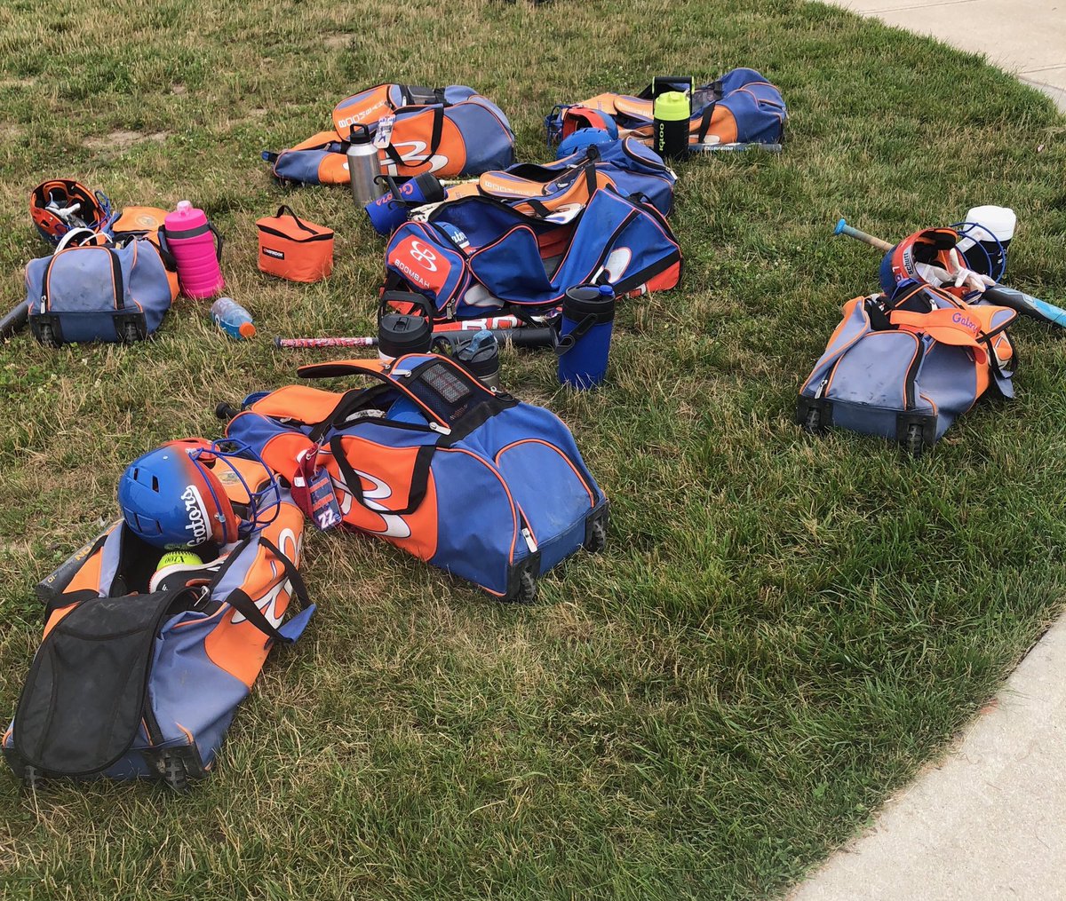 JerradH's tweet photo. Gator Invasion.
Beware.
⁦@IndianaGators⁩ https://t.co/rUFCSQh6VI