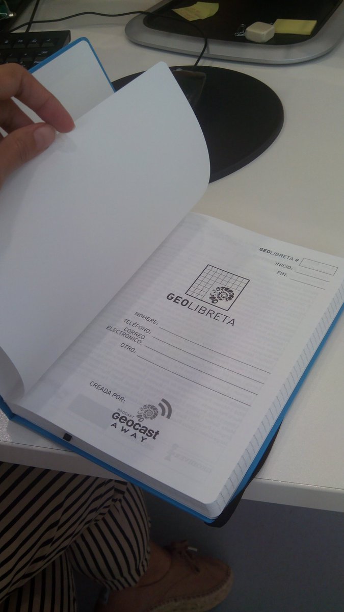 GeosendaInfo's tweet photo. A @GeosendaInfo también nos han llegado ya las #geolibretas!!!! Están genial! A disfrutarlas!! Muchas gracias @geocastaway !!! https://t.co/Y3tttQjxSO