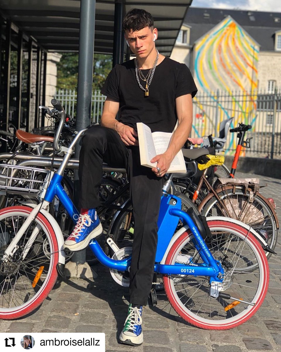 Les vélos à assistance électrique <a href="/Oribiky/">Oribiky</a> ont un design unique 💡

Téléchargez l'application "ORIBIKY" sur votre smartphone et déplacez-vous avec classe dans les rues de Paris 🚲⚡

swll.to/LfQbeDA

#paris #solutionvélo #design #photo