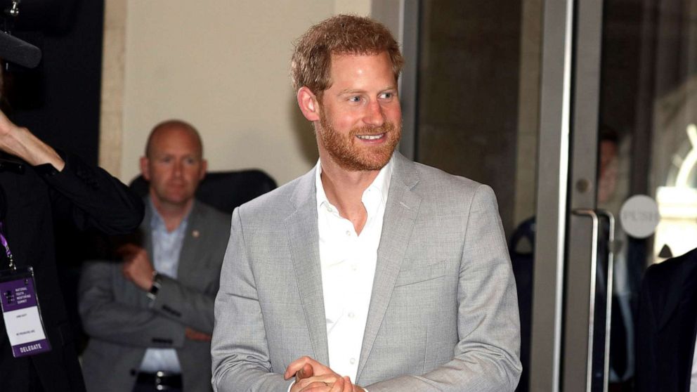 Prince Harry honors his mother's legacy at The Diana Award National Youth Mentoring Summit event: gma.abc/2Xe8FAw
