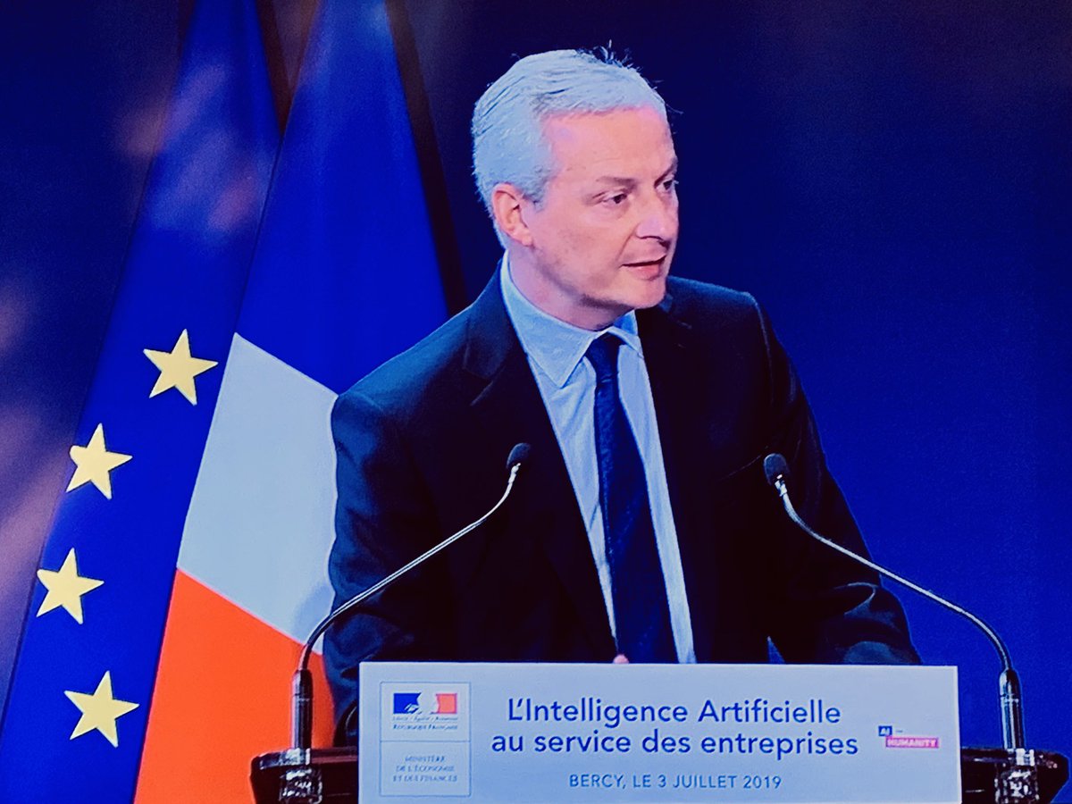 FR_Chaumartin's tweet photo. #AIforhumanity Discours du Ministre, qui insiste sur la nécessité de construire une IA souveraine et respectueuse des droits. Et signature du Manifeste IA signé par les grandes entreprises pour construire un écosystème #AI en France - sans oublier les startups ;-) https://t.co/RHaOV1nOhw