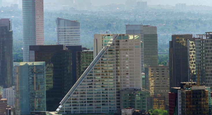 CentroUrbano's tweet photo. #Entérate | La Ciudad de México cerró el #2T2019 con 1.56 millones de m² de oficinas en construcción, a pesar del freno inmobiliario en la capital y la sobreoferta en el mercado 👉 https://t.co/xcY2dUhFag https://t.co/7RGi3PqBVA