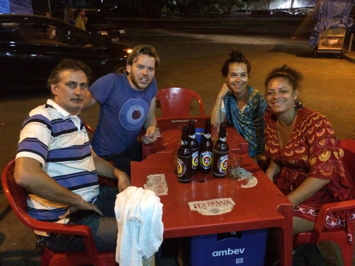 Some years ago this was kind of a TV crew in Rio de Janeiro! Now <a href="/NinaJurna/">Nina Jurna</a> is one of the #zomergasten at #vpro broadcast! So happy about this choice as Nina is one of these superwomen - driven journalist and loving mother!