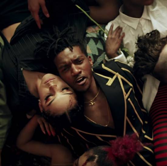 SoulBounce's tweet photo. WATCH: Josh Dean / @JRD Steps Onto The Scene With A ‘DropDead’ Funky Visual 🎥 https://t.co/aGf8kJ0dAJ #JoshDean #DropDead #SoulBounce #music https://t.co/KQ8z8JkYSt