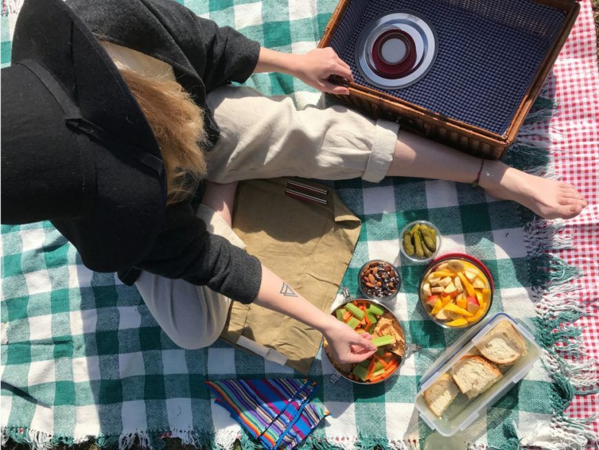 ✅ Here’s a nifty guide by our friends <a href="/TheSharingDepot/">The Sharing Depot</a>  on how to have a zero waste picnic! buff.ly/325CaYN. Great info just in time for our very own Zero Waste Picnic event this Sat. Hope to see you there!