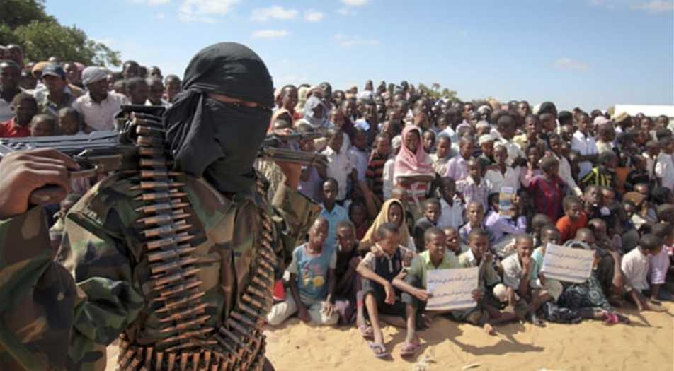 AfricanReports's tweet photo. BREAKING: #AlShabaab sharia court in #Xagar town, L/Jubba region, publicly executes 5 men after being allegedly convicted of being spies for #US, #Kenya and #Somali intelligence agencies. The men were executed by firing squad - Residents. #Somalia https://t.co/uFNxfMewAn