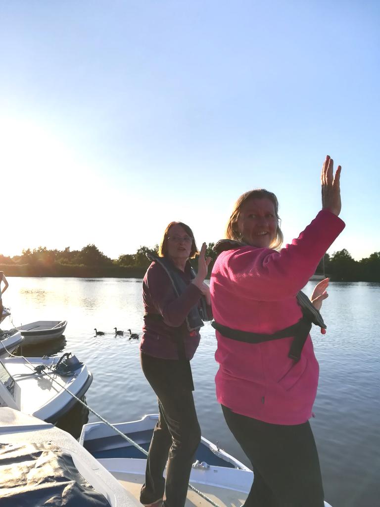 SibfordTrips's tweet photo. Salhouse Broad party time! https://t.co/CzVdqULnDX