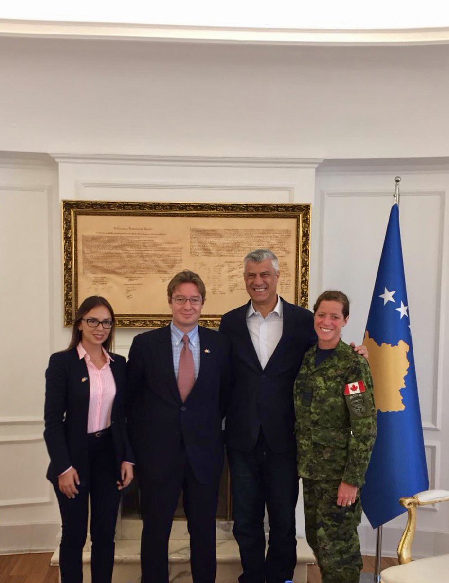 Diskutim i gjerë i sfidave me të cilat përballet Kosova dhe rajoni gjatë takimit tim lamtumirës me presidentin <a href="/HashimThaciRKS/">Hashim Thaçi</a> .
Faleminderit, zoti President, për të qenë një mik i mirë i Kanadasë.