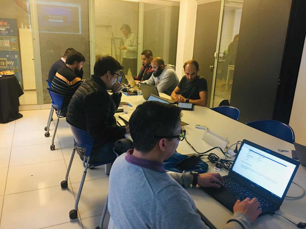 dacasoficial's tweet image. #DacasArgentina junto a #DiegoGaray, nuestro Regional Presales Manager, en una capacitación certificada de @Fortinet donde se hizo foco en las soluciones #FortiGateSecurity y #FortigateInfrastructure.
#dacas #tecnologia #seguridad #firewall #fortinet #NSE4