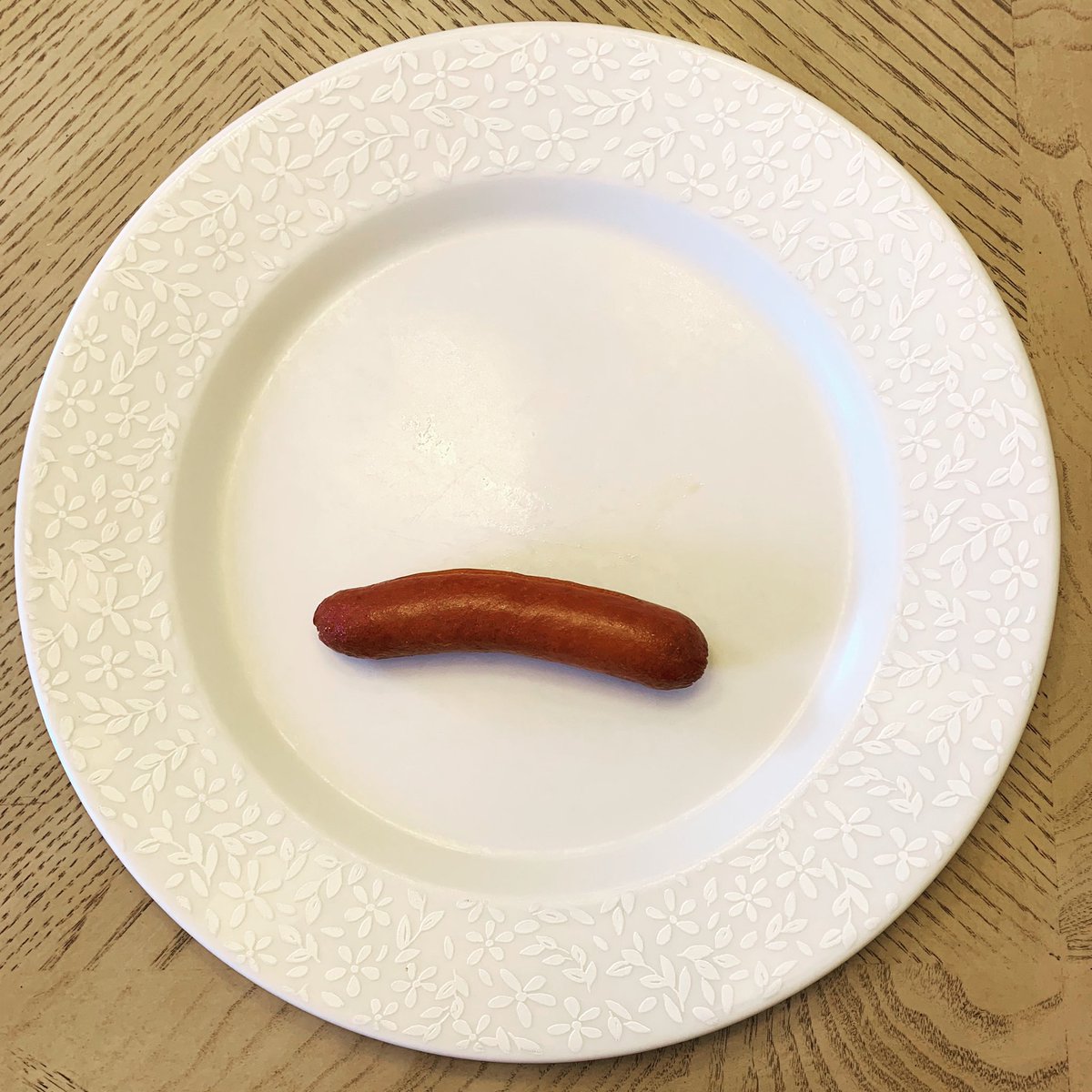 Anyone with a microwave can make a meal that’s #foodallergy safe. While a hot dog (with no bun!) wouldn’t give me an allergic reaction, it certainly isn’t a complete meal. Check out our first episode to see chefs make a meal that both considers #foodallergies AND is complete!