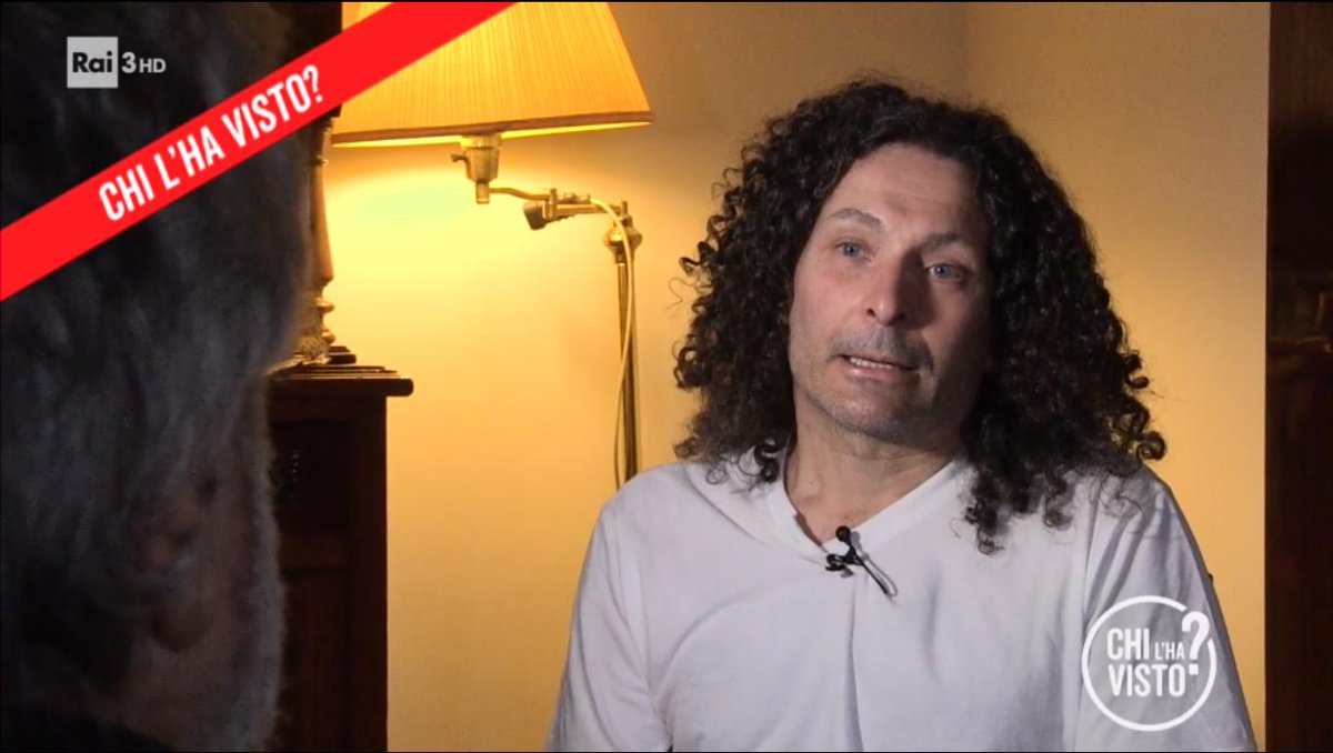 thtable's tweet image. "io ho scontato una pena di nove anni"

guarda, co sti capelli n'hai fatti pure pochi
#chilhavisto #chilhavisters