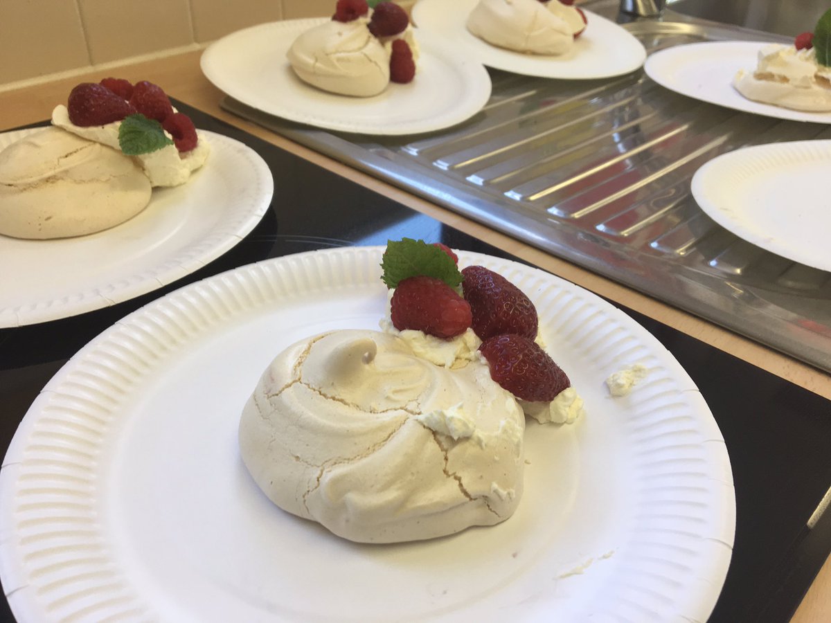 YMS_Create's tweet image. Mr Lawrence on the bbq