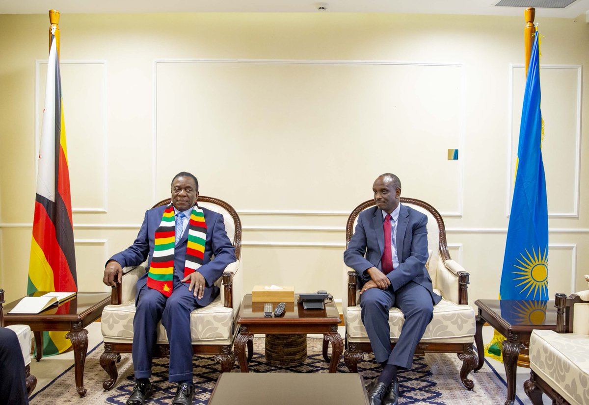 H.E. Emmerson Dambudzo Mnangagwa, President of the Republic of Zimbabwe 🇿🇼 arrives in Kigali for the 25th anniversary of Liberation #Kwibohora25.