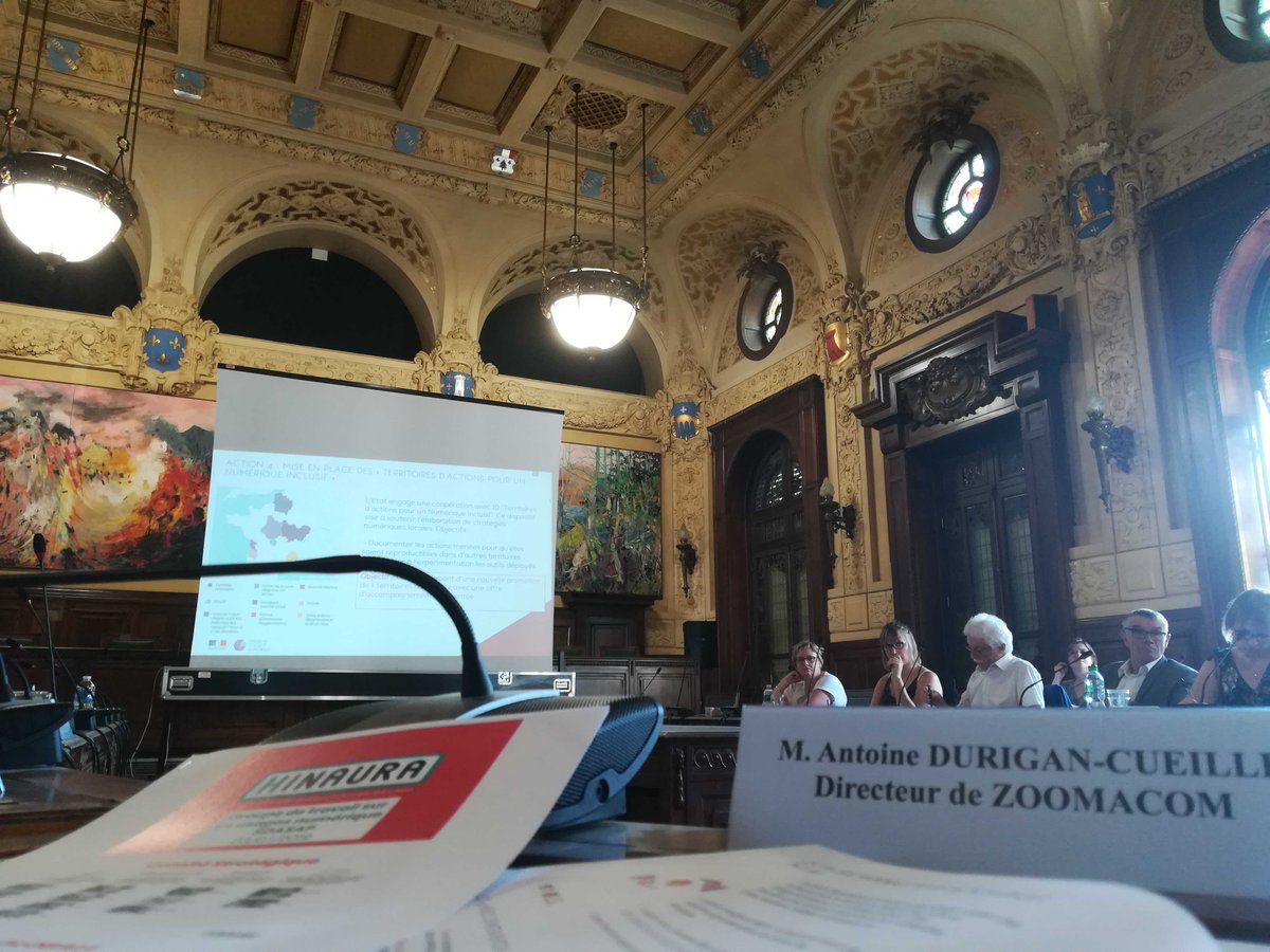 zoomacom's tweet image. Présentation du Hub régional pour l'inclusion numérique @Hinaura_hub à la préfecture du Puy-de -Dôme, Clermont-Ferrand
cc: @CRIauvergne_num