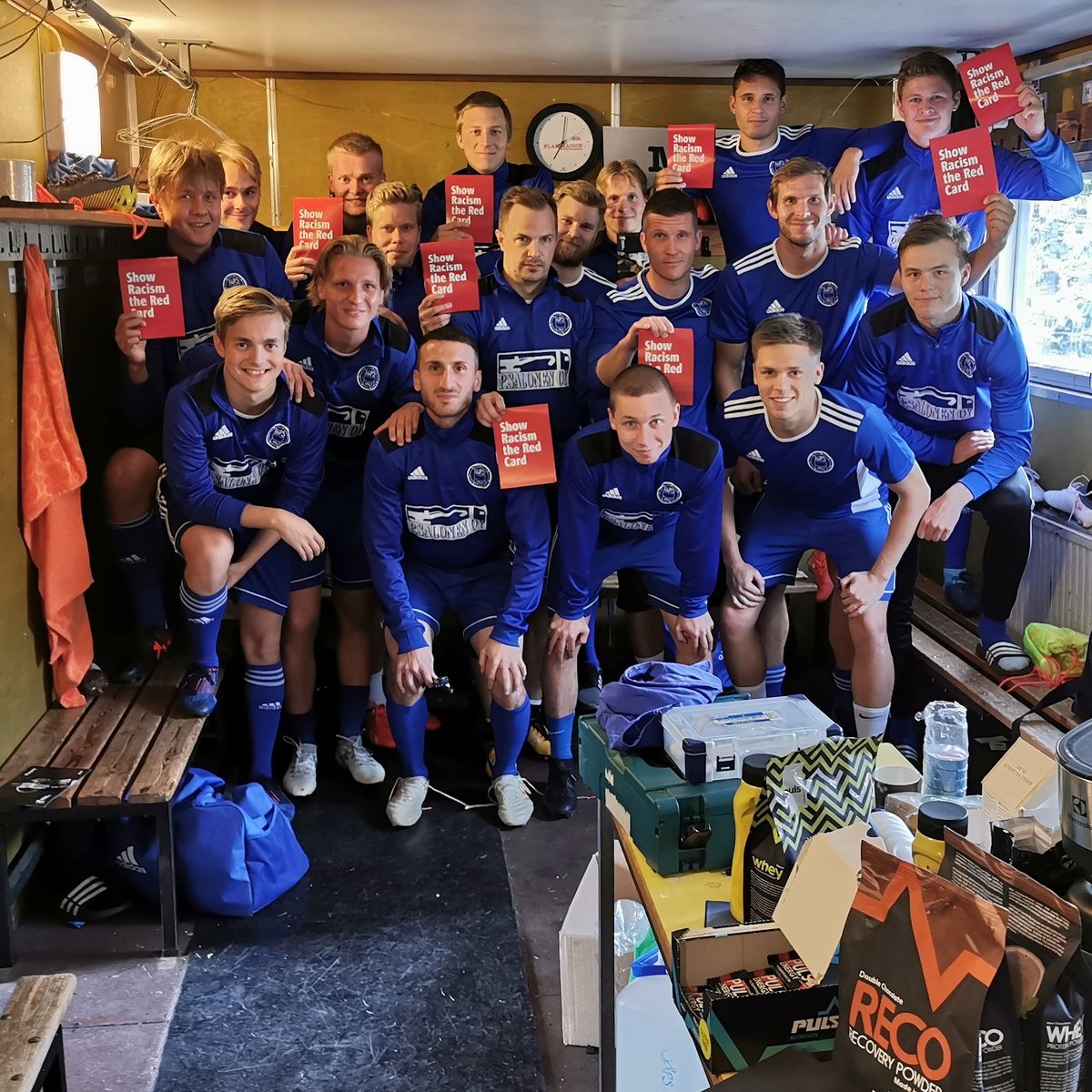 JäPS players! #pelaajayhdistys #pukukoppikierros #kakkonen #pelaajanääni #pelaajanarki #punainenkorttirasismille #srtrc #saynotomatchfixing #showthepuls <a href="/JapsEdustus/">JäPS Edustus</a>