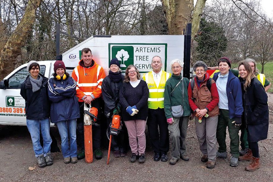 Huge congratulations to Artemis Tree Services, winner of #HWBusinessAwards 2019 Employer of the Year. Read about why Artemis won and all of our outstanding 2019 Business Award Winners here: hortweek.com/business-awards 
<a href="/ArtemisTrees/">Artemis Tree Service</a> @HortweekAwards <a href="/ICL_Gro/">ICL Professional Horticulture</a>