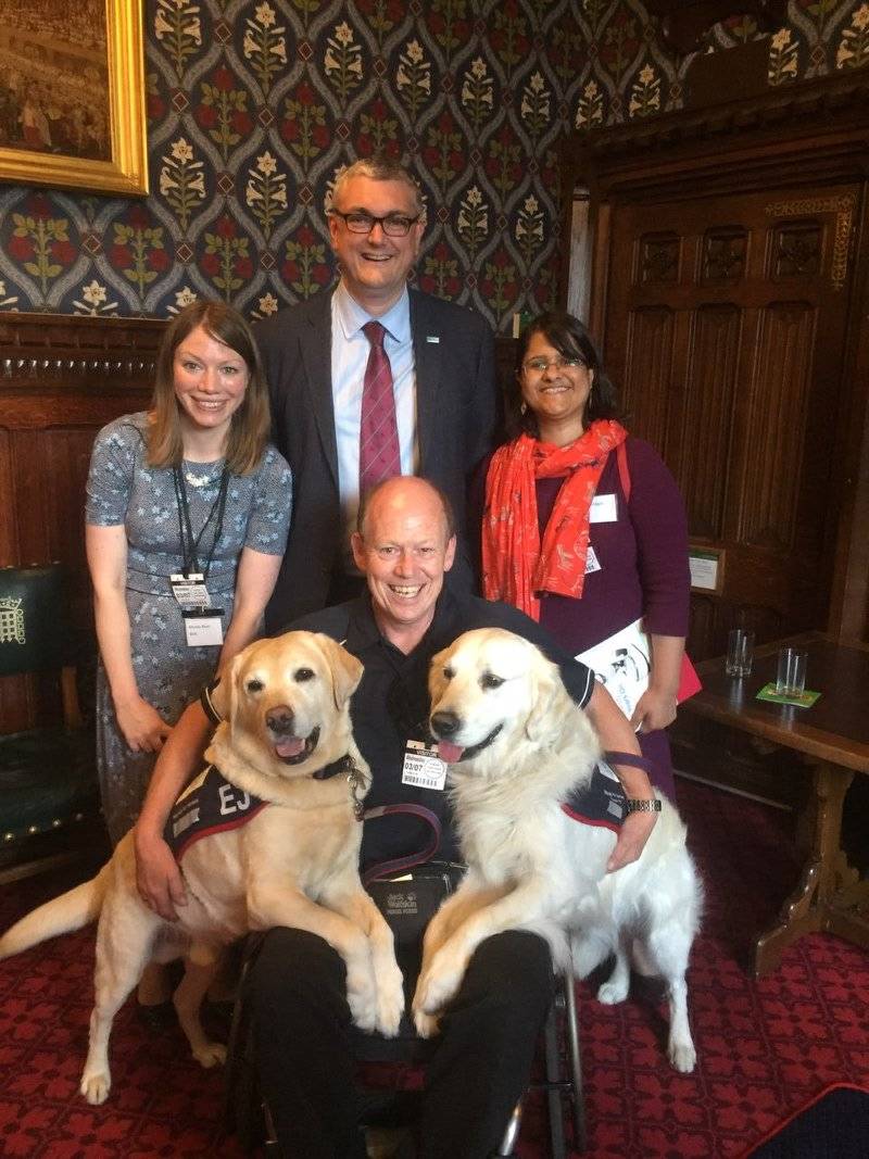 'Let's get the message about proper diet, exercise &amp; body condition out to pet owners' - great to have Giles Watling MP &amp; Michael Bellingham @UKPFMA highlight this priority pet health/welfare issue at PFMA's 10-year pet obesity report launch <a href="/HouseofCommons/">UK House of Commons</a> this afternoon <a href="/apgaw/">APGAW</a>
