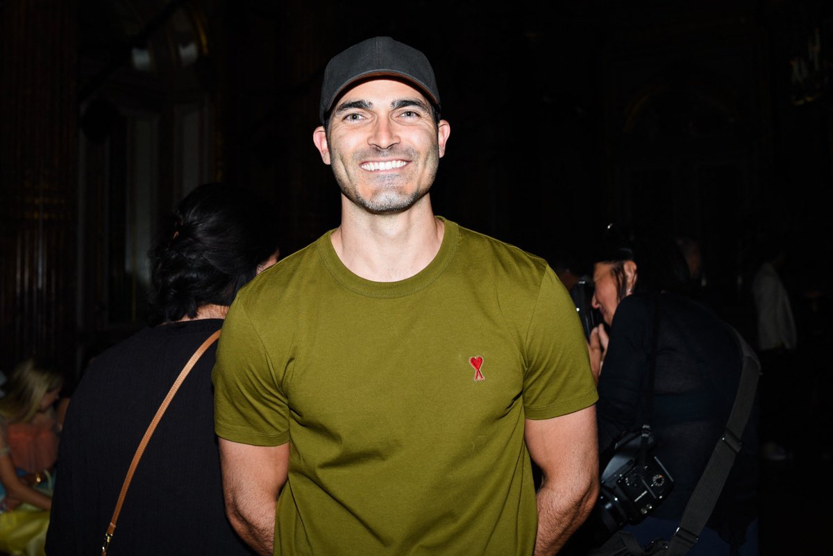 Photos: Tyler Hoechlin attends the Viktor and Rolf Haute Couture Presentati...