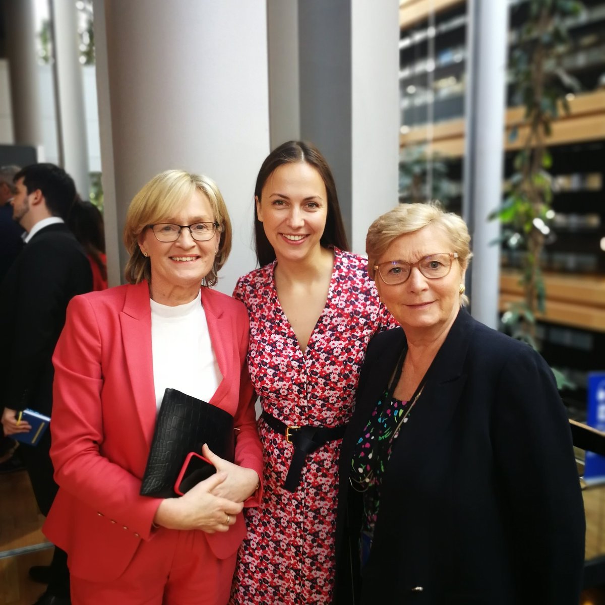 Congratulations to @MaireadMcGMEP winning the most votes (618) and retaining the  Vice-Presidency of the #EuropeanParliament. All the best for the upcoming mandate, may we all support causes that make #Europe 🇪🇺 more united. #EPlenary