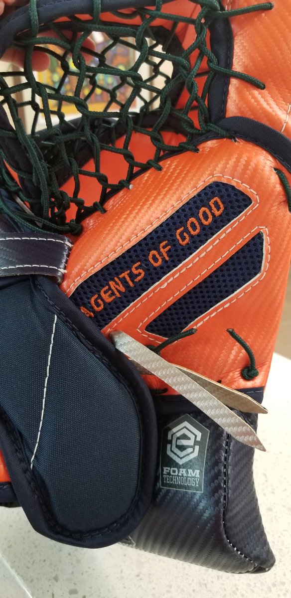 WMLInjuryLaw's tweet photo. The #AgentsofGood goalie pads have arrived for @tbayinjurylaw! Thx @goaliesonly! #hockey #goalie #tbay https://t.co/3zfk52TmKv