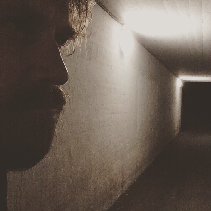 Tunnel vision 🚇🔭✨

#indie #soloartist #music #nordic #tunnel #focus #singersongwriter #songwriterlife #love #touring #musiclover #diymusic #acoustic #musician #guitarist #diy #artist #performingartist #musikdk #songwriter #dreamchasers #darkness #overcome #serious