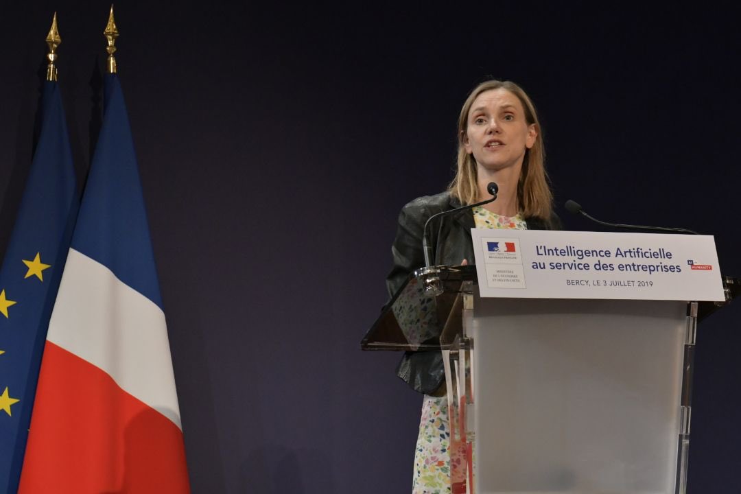 AgnesRunacher's tweet photo. L’intelligence artificielle est la clé de la réindustrialisation du pays et nous avons tout à gagner à accélérer massivement le déploiement de l'#industrie 4.0 si l'on veut que nos #PME soient plus compétitives et gagnent des parts de marché à l'international. #StrategieIA https://t.co/zSRaDv1hcF