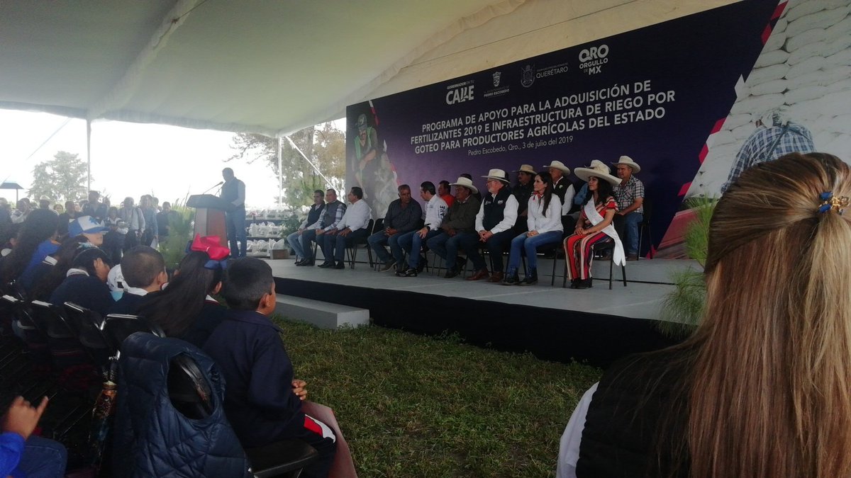 AnaLauraRamV's tweet photo. Siempre con buenas noticias para #PedroEscobedo y toda su gente, hoy para nuestros #Campos GRACIAS.!!! @PanchDominguez https://t.co/3yiHYmJIZn